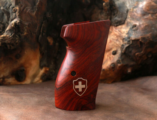 SIG P210-1/-4/-5/-6/DK M49 mit Tragering kompatible Cocobolo-Griffschalen-674